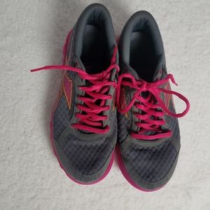 Reebok yourflex sneakers for women. Size 9